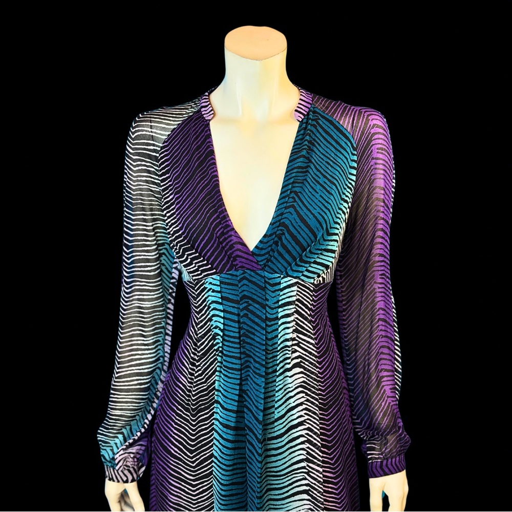 ARMANI Exchange ANIMAL PRINT Deep V SILK Ombré Mini Dress - Picture 4 of 9